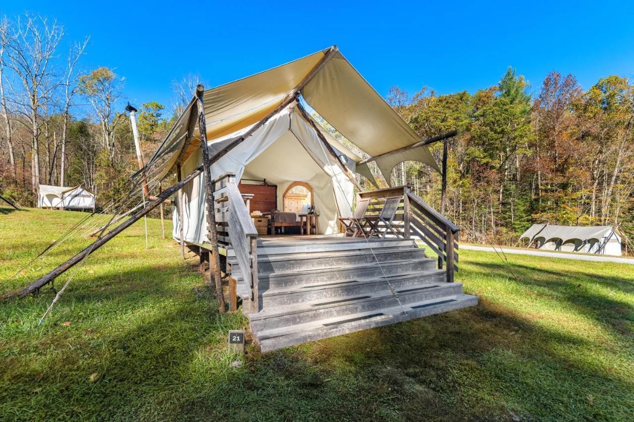 Under Canvas Great Smoky Mountains Hotel Pigeon Forge Exterior photo